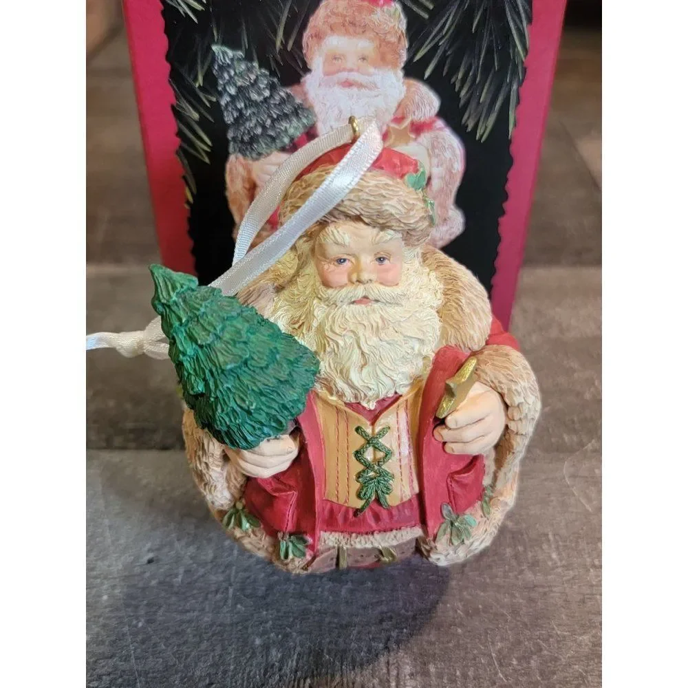 Hallmark 1996 Evergreen Santa ornament Xmas Decor‎ rustic